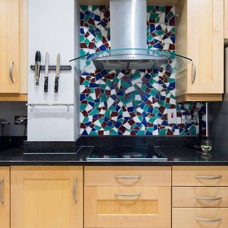 Apartamento Steps From Hyde Park 2Br 2Bath Sleeps 6 Londres Exterior foto